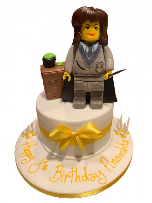 Wizard of Oz - Decorated Cake by Gingernut Cakes - CakesDecor