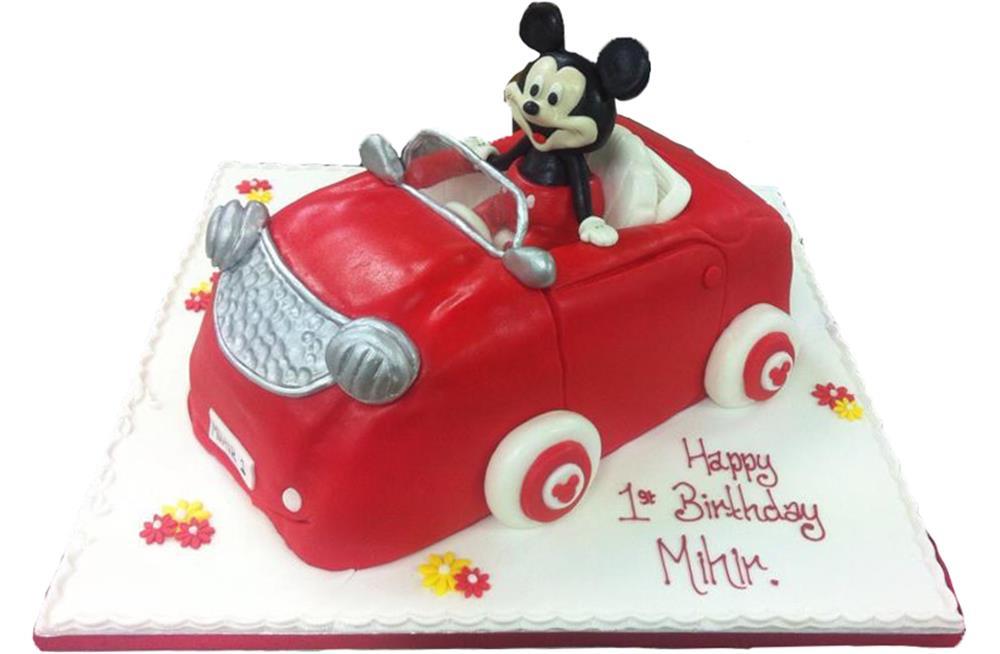 En lo que respecta a las personas Fábula 945 Mickey Mouse Car birthday cake