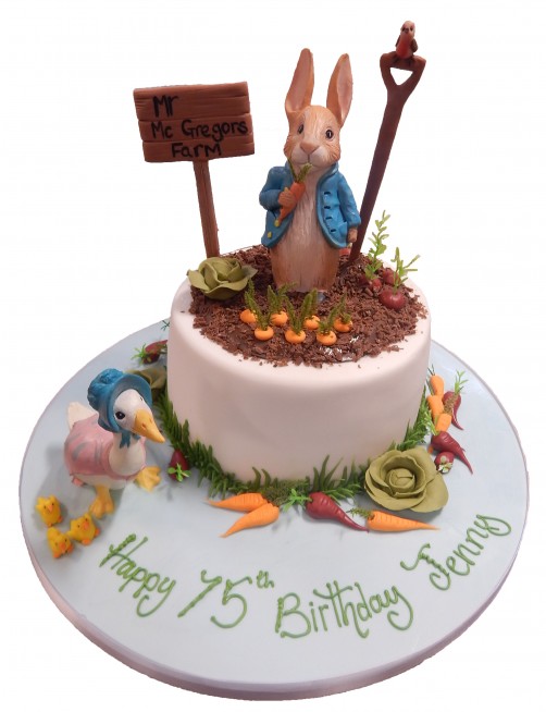 Peter Rabbit cake with hand painted fondant deco that I made a few weeks  ago 🤍 : r/cakedecorating