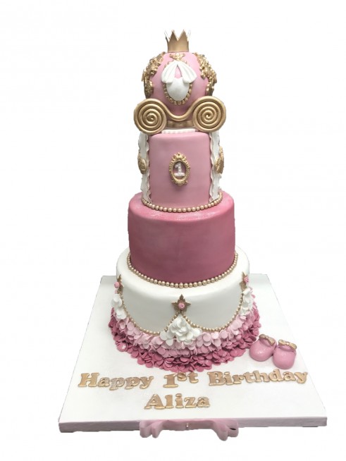 Princess Carriage Whirl Cake