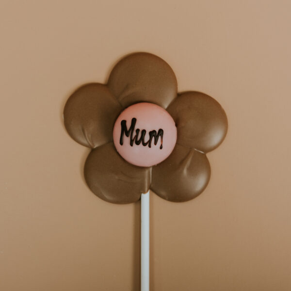 Milk chocolate Flower Lolly