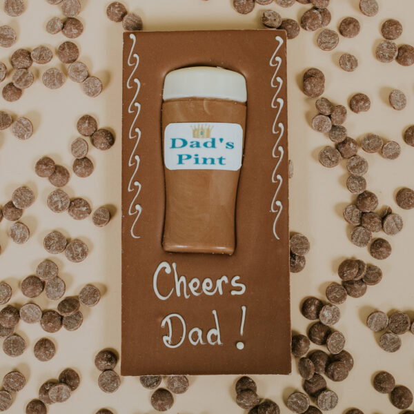 Large Milk chocolate bar with chocolate beer glass decoration