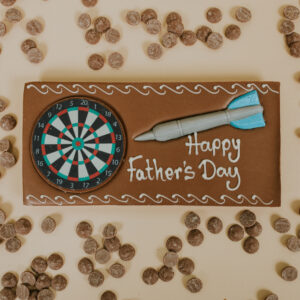 Large Milk chocolate bar with chocolate darts decoration