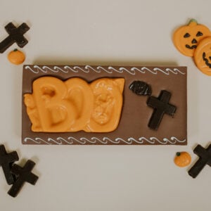 Large milk chocolate "Boo" Halloween Bar